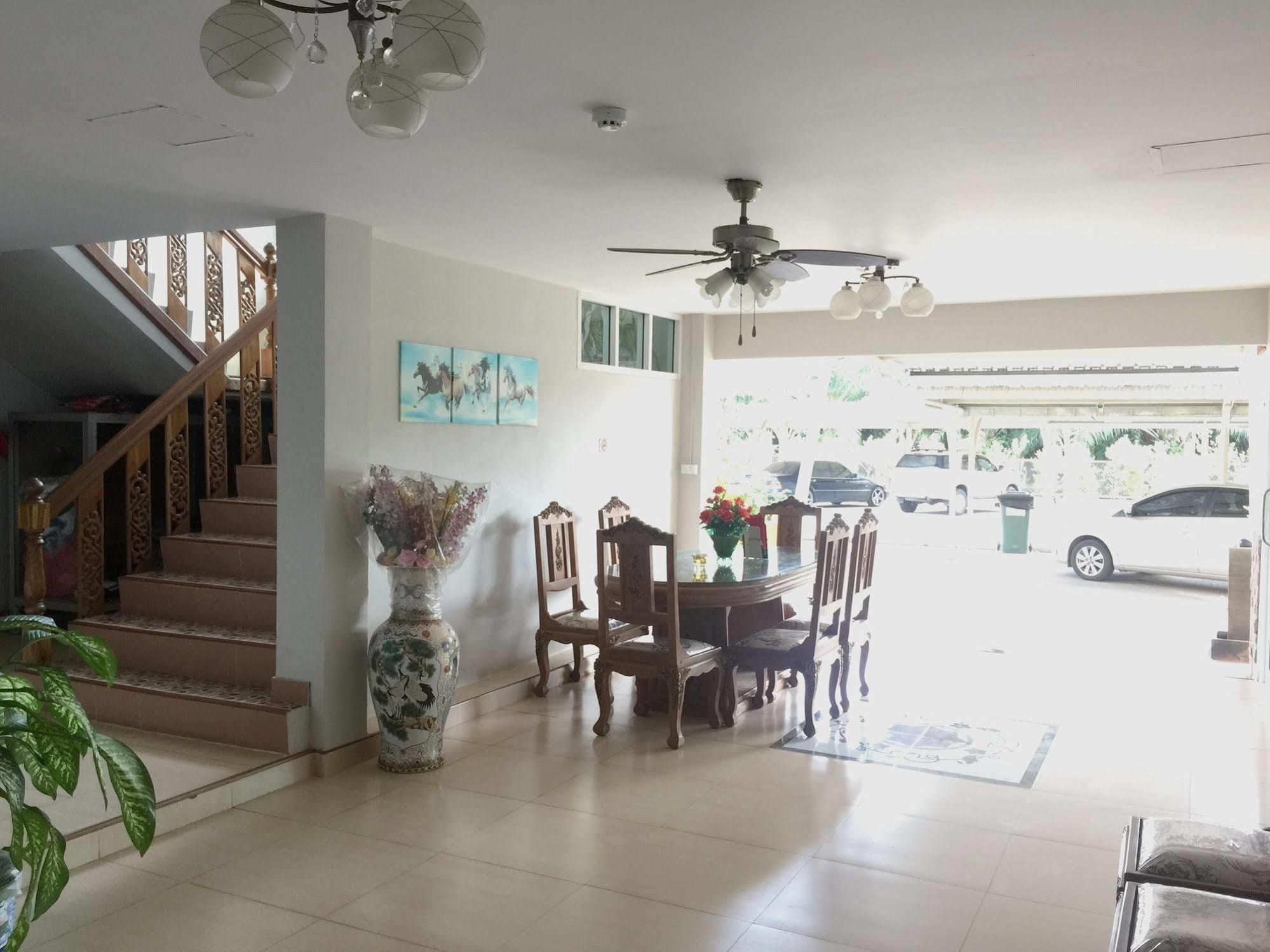 Baan Bangrak Residence Транг Экстерьер фото