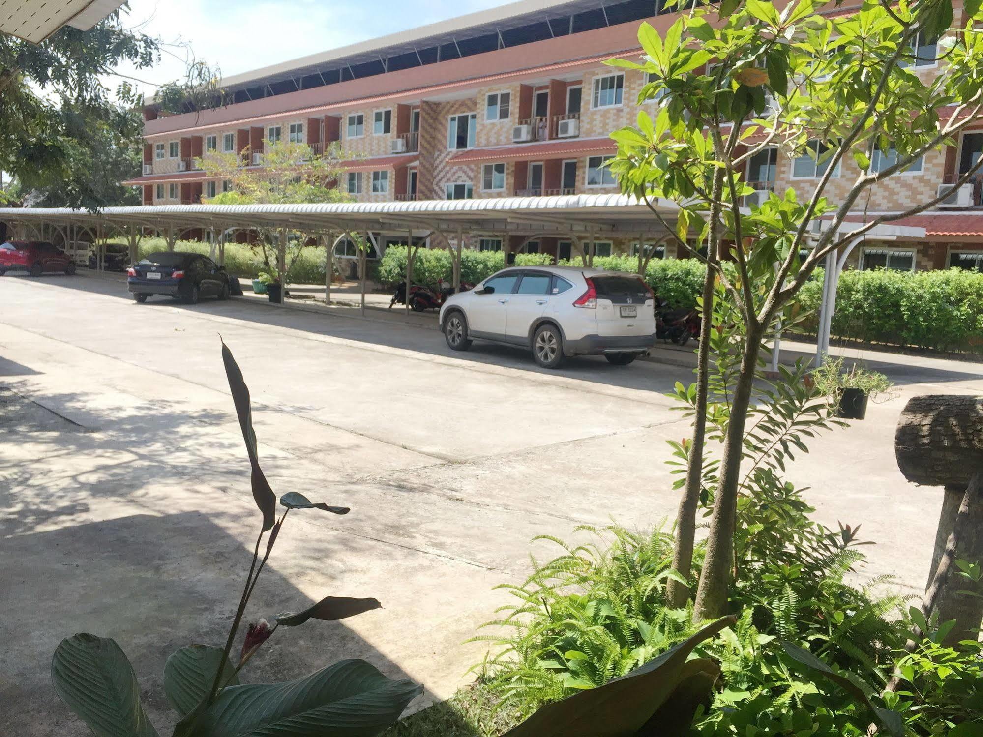 Baan Bangrak Residence Транг Экстерьер фото